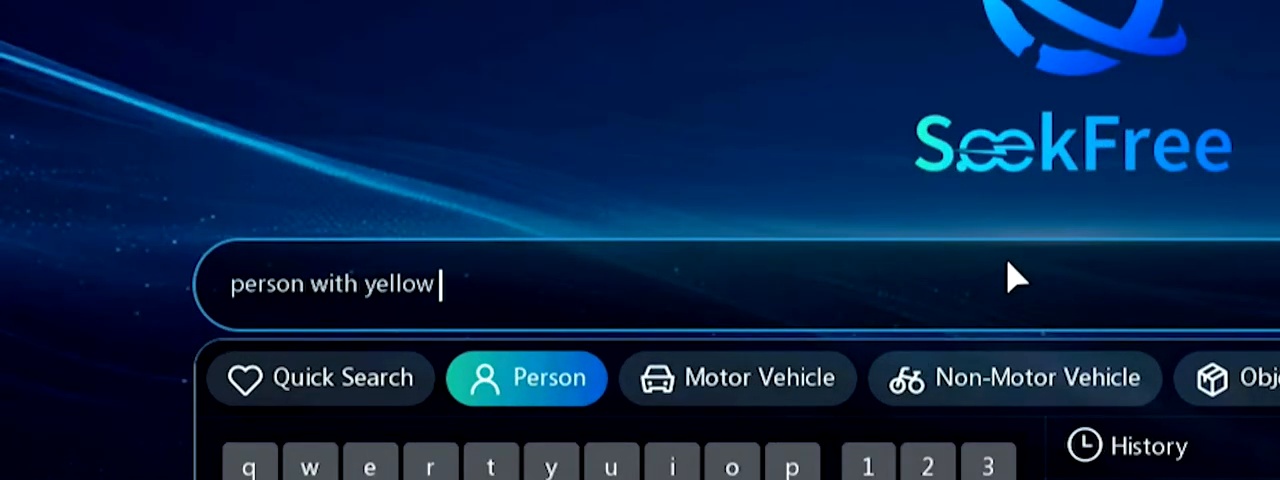 SeekFree-zoekscherm van een Uniview NVR met de zoekopdracht 'person with yellow' en filters voor persoon, motorvoertuig en object